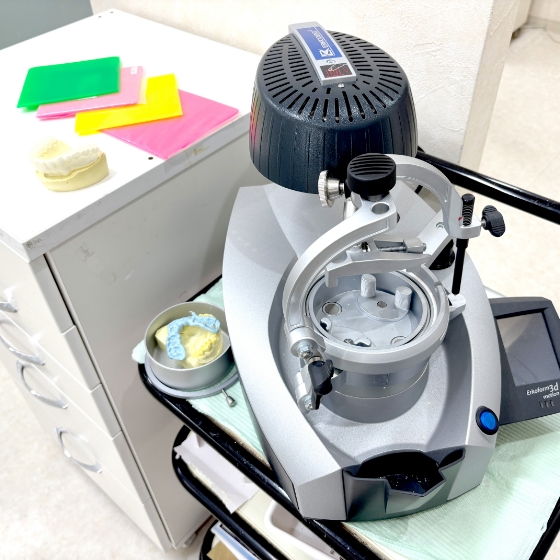 マウスピース作製機器